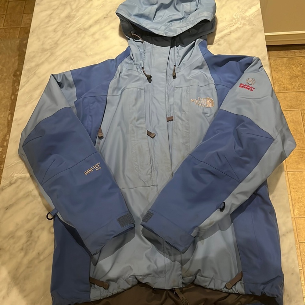 North face jacket size small summit series